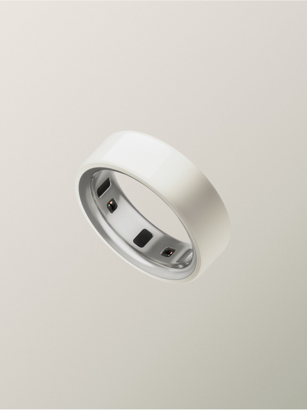 Oura Ring 4 Ceramic  - Cloud size 9